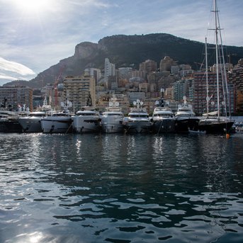 Charter smarter: 6 reasons to book your Mediterranean yacht charter now